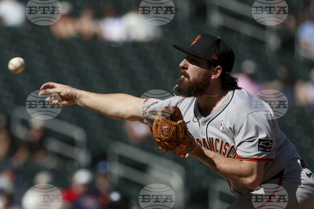 Giants Twins Baseball