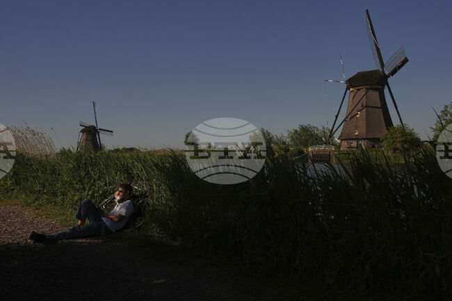 Централната банка на Нидерландия: Търговската война забавя икономиката на страната