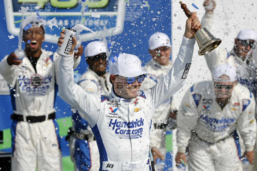 NASCAR Kansas Auto Racing