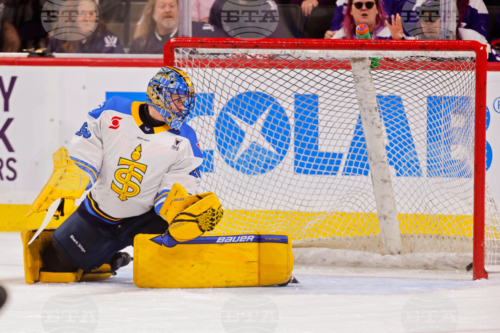 PWHL Sceptres Frost Hockey