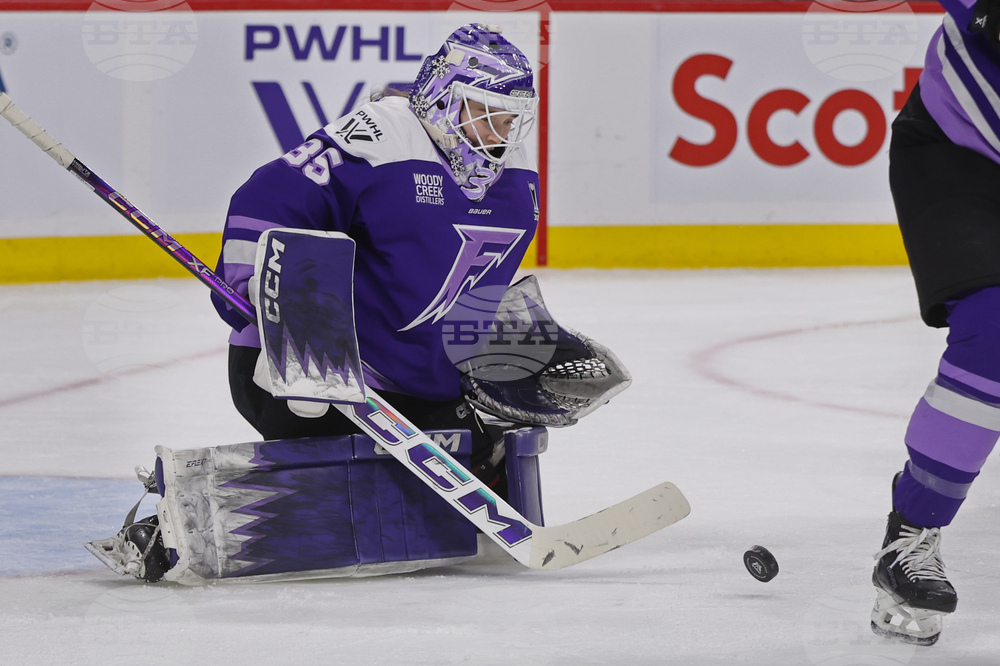 PWHL Sceptres Frost Hockey
