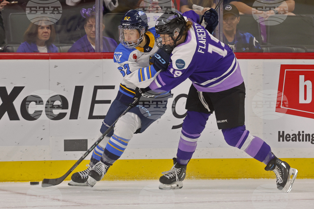 PWHL Sceptres Frost Hockey