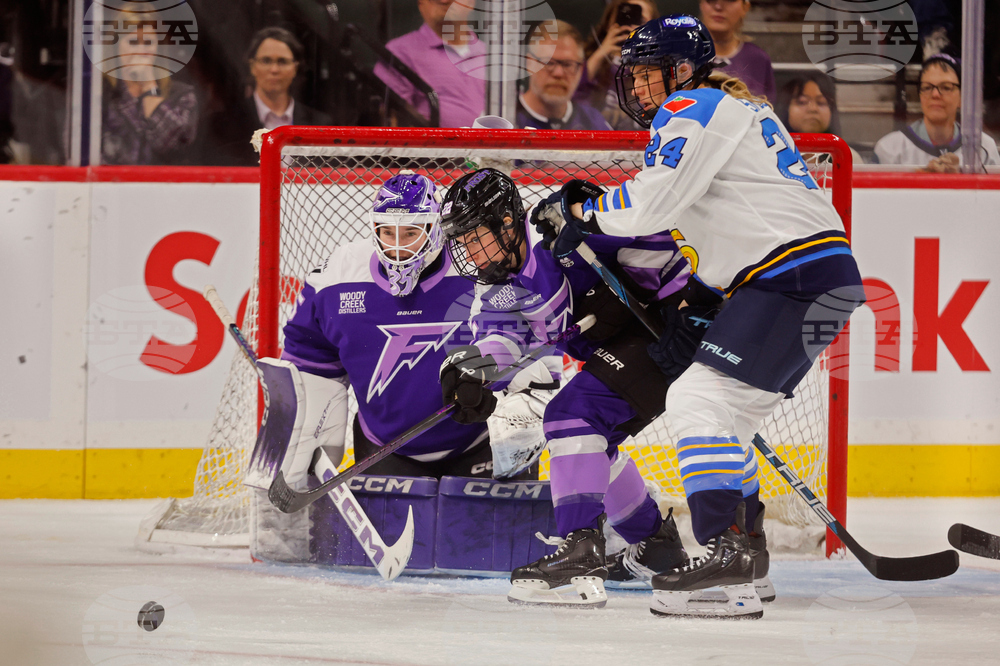 PWHL Sceptres Frost Hockey