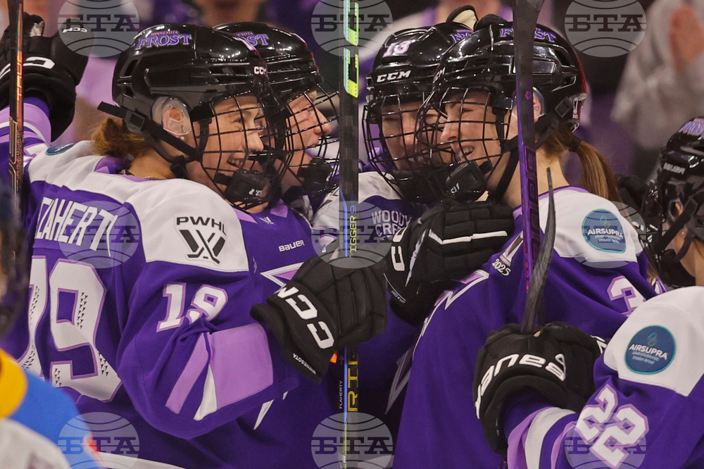 PWHL Sceptres Frost Hockey