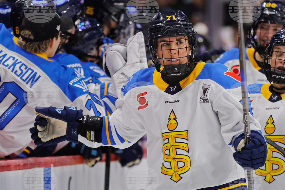 PWHL Sceptres Frost Hockey