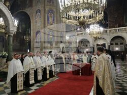 Храм-паметник „Св. Александър Невски“ - Международния ден на сестринството - молебен