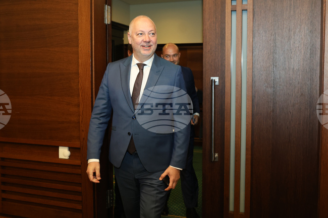 Силата на един закон е в неговата ефективност, не в неговата радикалност, каза премиерът Росен Желязков по повод насилието над животни