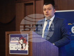 „Заедно срещу жестокостта! Нови заплахи и ефективни решения в защита на животните“ - кръгла маса