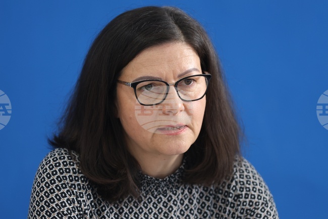 Възползваме се от възможностите на различни европейски програми, каза директорът на гимназията по горско стопанство и дървообработване в Тетевен