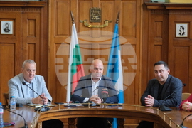 Пловдив - пресконференция - община