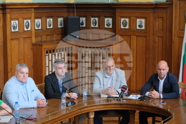 Пловдив - пресконференция - община