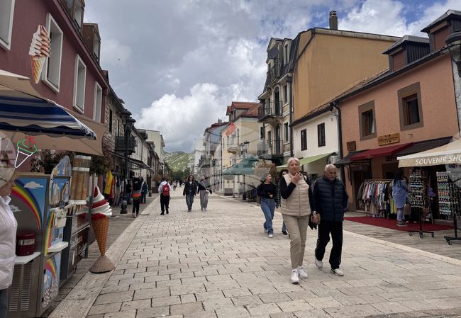 Черногорският парламент прие изменения в трудовия закон, сред които удължаване на майчинството и гъвкаво работно време