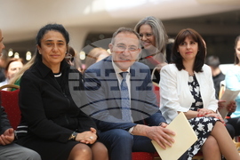 Министерство на труда и социалната политика - „Бални рокли с кауза“