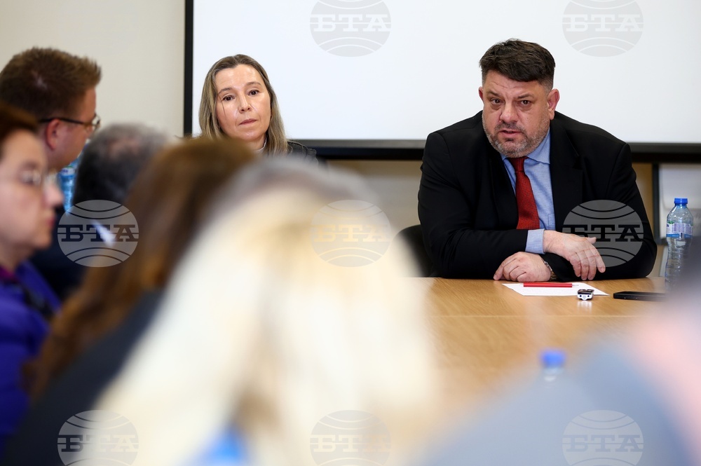 Присъединяването ни към еврозоната би било сериозен пробив в борбата със сивия сектор и изсветляването на незаконния хазарт, каза Атанас Зафиров
