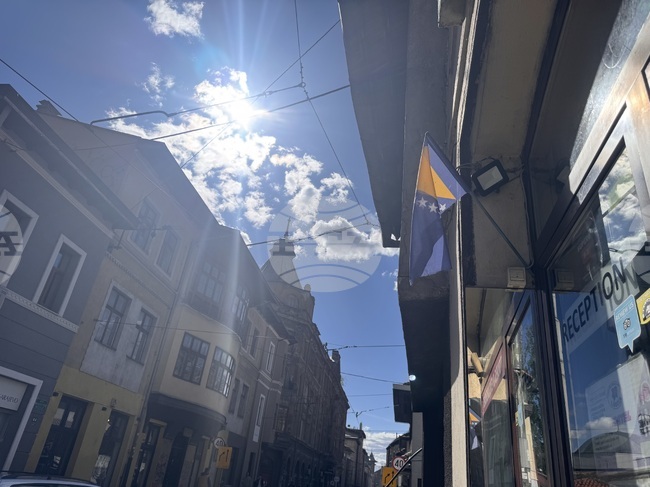 Босна затваря временно посолствата си в Израел и Иран