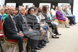 Министерство на труда и социалната политика - „Бални рокли с кауза“