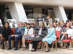 Министерство на труда и социалната политика - „Бални рокли с кауза“