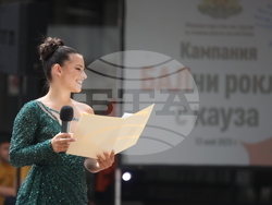 Министерство на труда и социалната политика - „Бални рокли с кауза“