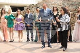 Министерство на труда и социалната политика - „Бални рокли с кауза“