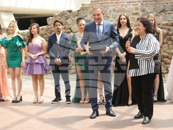 Министерство на труда и социалната политика - „Бални рокли с кауза“