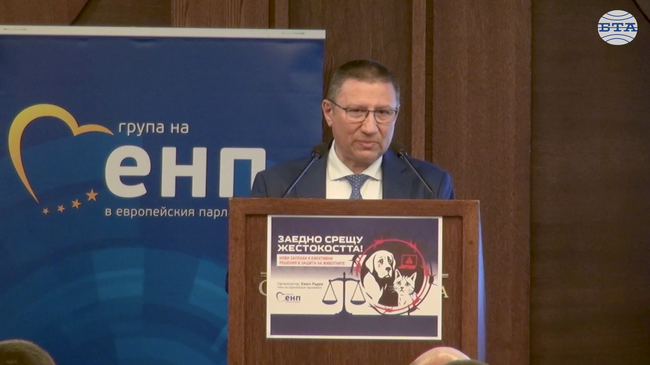 Липсата на адекватен отговор от държавата към една проява на насилие ще доведе до още насилие, каза и.ф. главен прокурор Борислав Сарафов