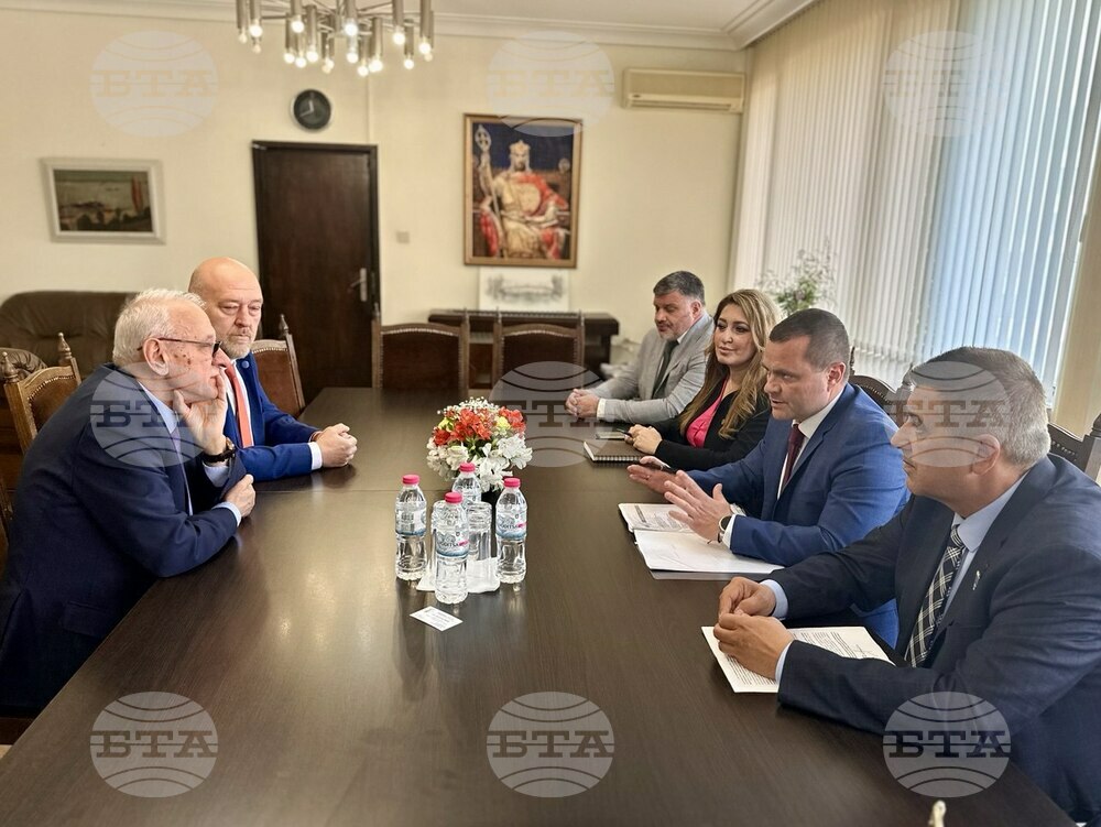 Пенчо Милков настоя пред министър Кирилов за експертна здравна оценка на въздействието на замърсителите на въздуха в Русе