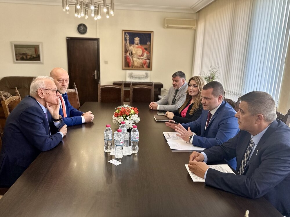 Пенчо Милков настоя пред министър Кирилов за експертна здравна оценка на въздействието на замърсителите на въздуха в Русе