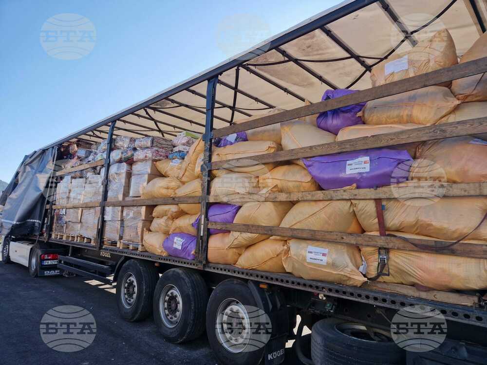 ДПС изпрати 5 000 походни легла в Турция. Карадайъ се срещна с посланик Айлин Секизкьок