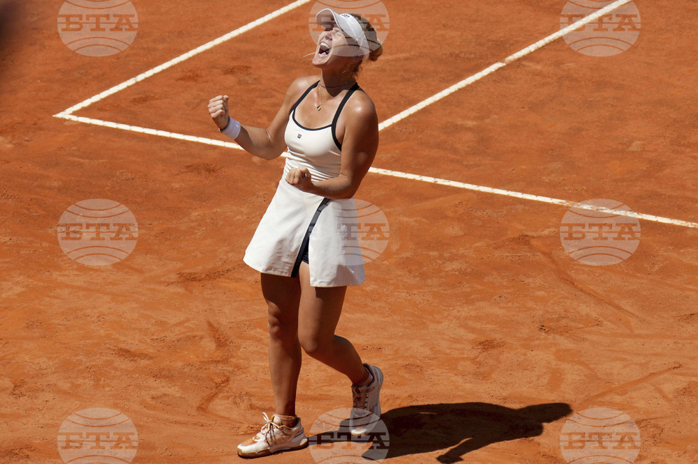 Пейтън Стърнс ще играе срещу Джазмин Паолини на полуфиналите на турнира по тенис в Рим