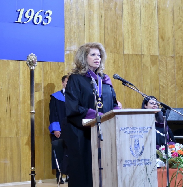 Вицепрезидентът: Урокът на Търновските царе – да се грижиш за създаденото преди теб и да надграждаш, а не да обругаваш и рушиш