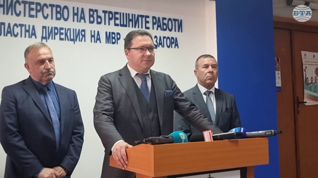 Никаква толерантност няма да има към служители, които превишават правомощията си, заяви вътрешният министър Даниел Митов