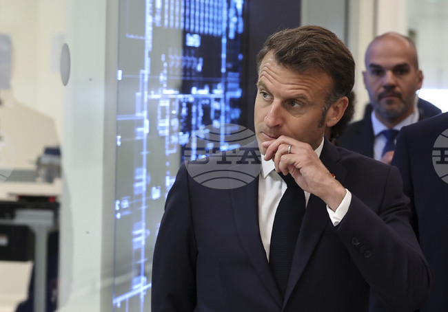 Мнозинството французи оценяват негативно постиженията на Макрон начело на страната 