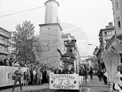 Архив - месец - хумор, сатира