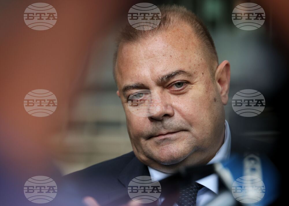 Чуждестранни полицаи ще подсилят състава на МВР по Южното Черноморие, каза директорът на бургаската полиция Владимир Маринов 