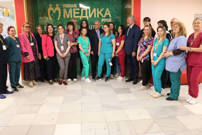 Министърът на здравеопазването доц. д-р Силви Кирилов посети УМБАЛ „Медика – Русе“ и Центъра за психично здраве