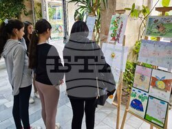 Стражица - „Моят приказен свят" - детски художествен конкурс - награждаване