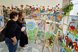 Стражица - „Моят приказен свят" - детски художествен конкурс - награждаване