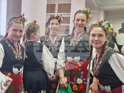 Разград - абитуриенти - подкрепа - благотворителен концерт