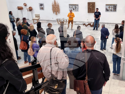 Велико Търново - Национална гимназия за приложни изкуства „Тревненска школа“ - изложба