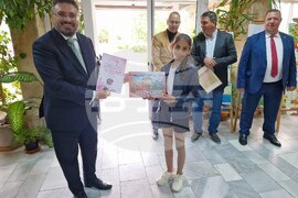 Стражица - „Моят приказен свят" - детски художествен конкурс - награждаване