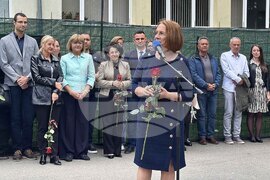 Казанлък - ОУ „Мати Болгария“ - физкултурен салон - първа копка