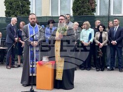 Казанлък - ОУ „Мати Болгария“ - физкултурен салон - първа копка