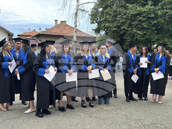 Казанлък - Технически колеж - студенти - дипломиране