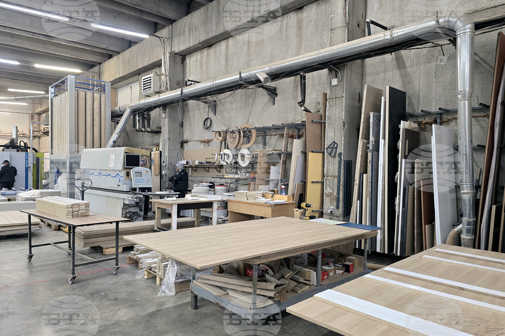 Промишленото производство в ЕС расте на годишна база през ноември с 2,2 на сто, но България отчита най-голям спад за шести пореден месец