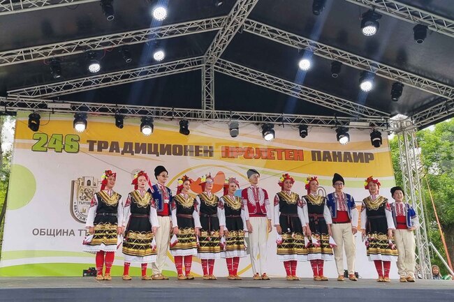 Търговище - Традиционен пролетен панаир - вечерен концерт 