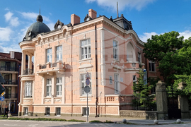 Сливен - „Съвременната литература за деца и юноши - жанрови тенденции, модерни стилове, теми и похвати” - кръгла маса