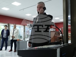 Изложба „Из миналото на родната електроника“