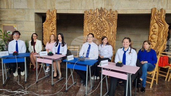 Младите хора носим отговорността в какво бъдеще ще живеем, се казва в поздравление на МГЕРБ по случай Международния ден на младежта