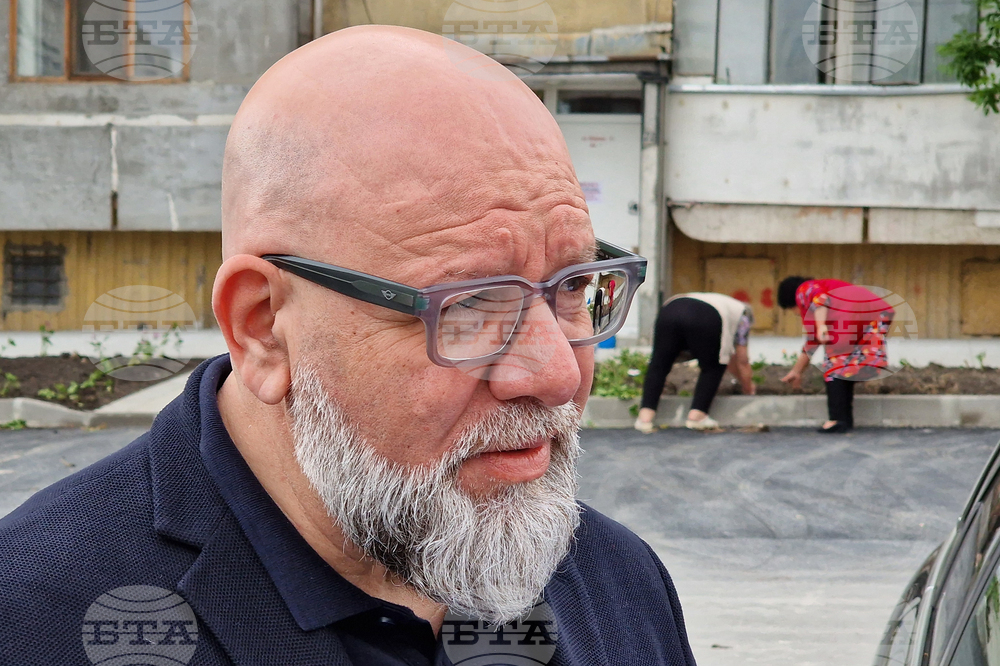 Шумен - инж. Андреан Ваньов - брифинг - облагородяване на локалното платно на ул. „Марица“