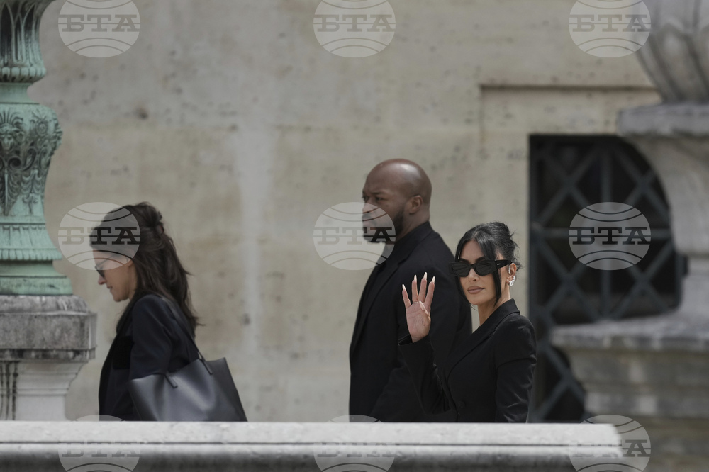 France Kardashian Robbery Trial